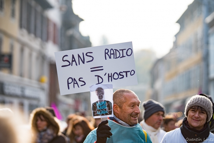 pancarte "sans radio=pas d'hosto